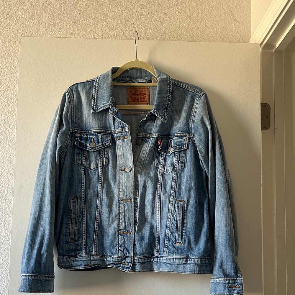 Levi's Women's Light Blue Jean Jacket